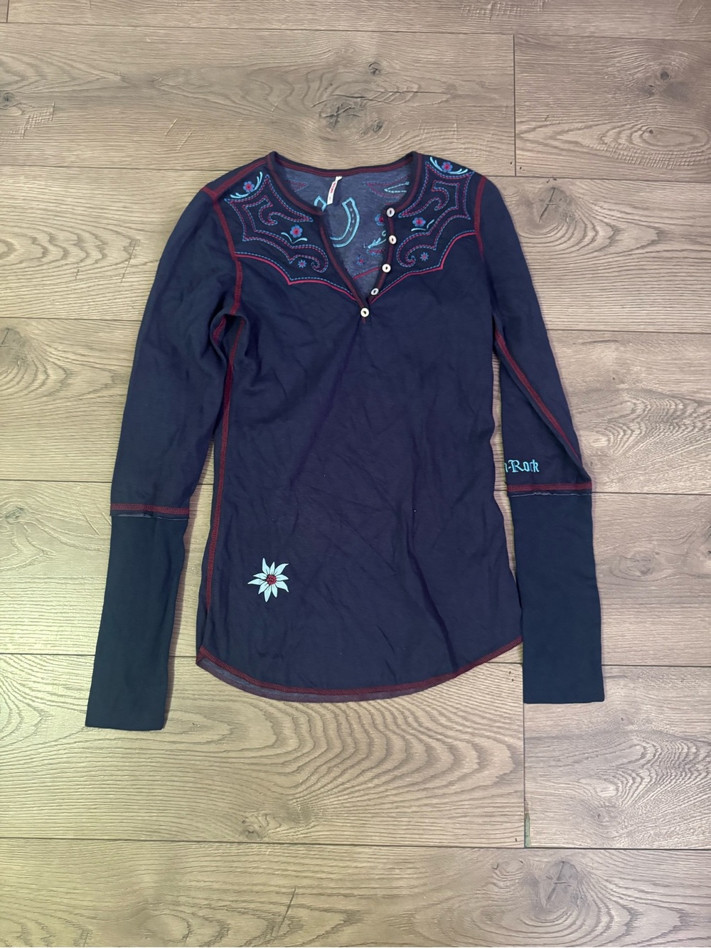 Alp N Rock Navy Henley Embroidery Long Sleeve Top Women’s Size 1